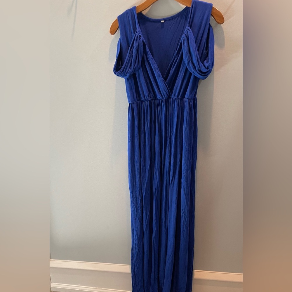 Long maternity dress with cap sleeves
